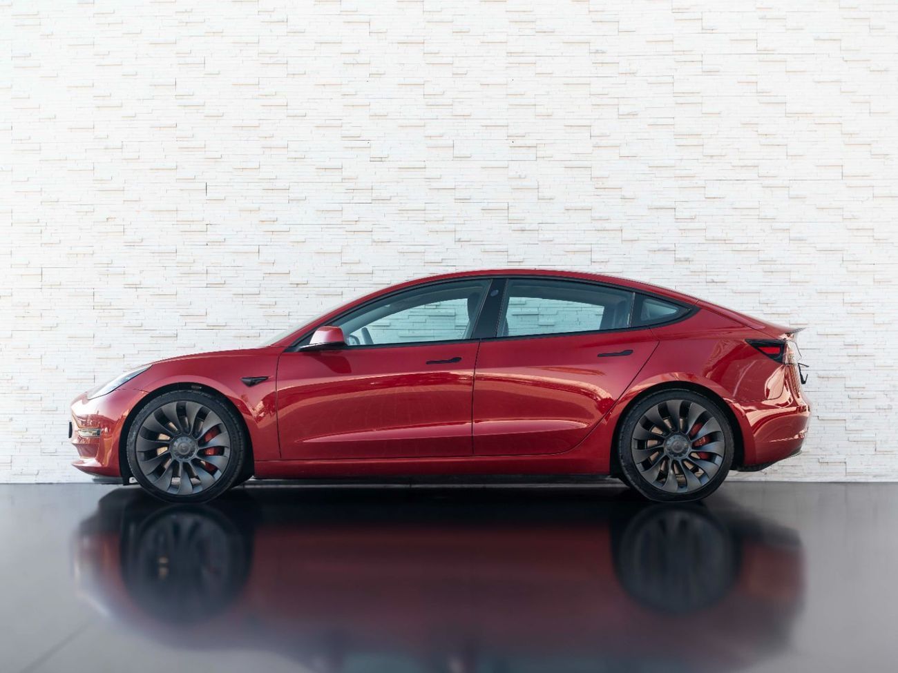 Tesla Model 3 Long Range (AWD)