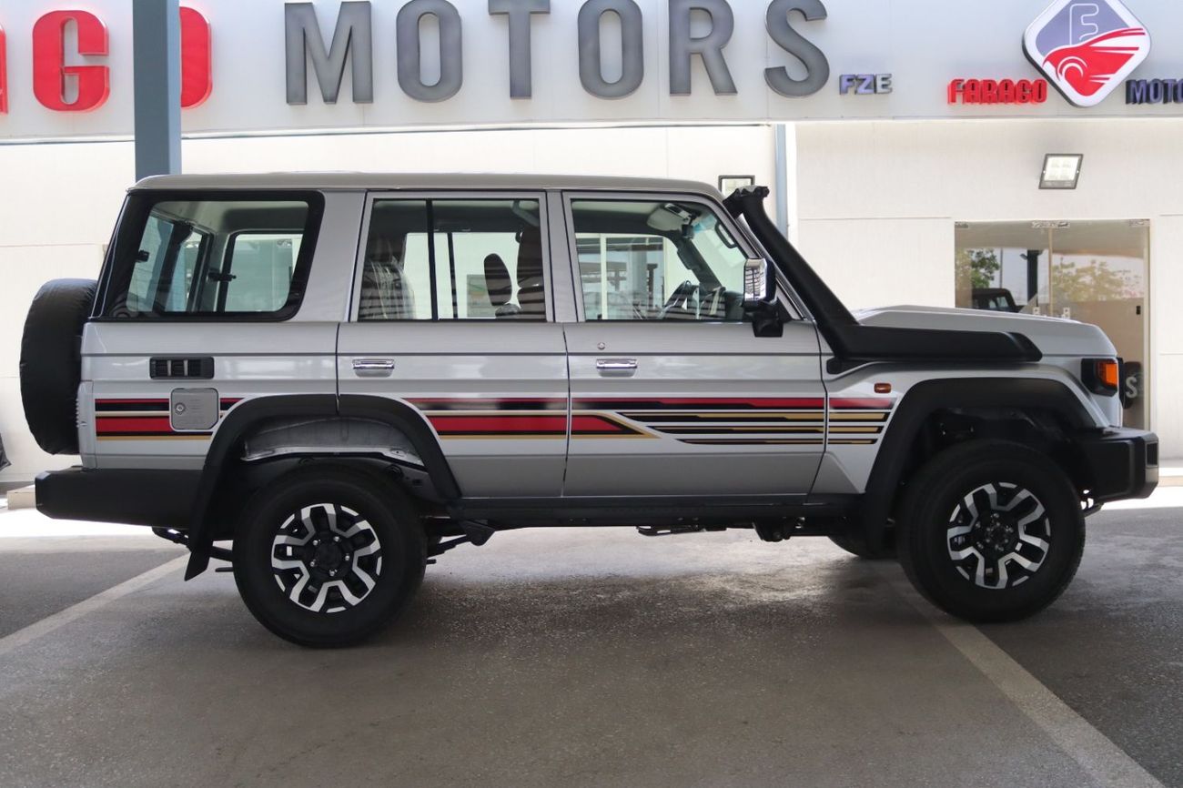 Toyota Land Cruiser 70 2025 LAND CRUISER GRJ76 4.0 V6 AT 40TH ANNIVERSARY  **EXPORT ONLY**التصدير فقط خارج الخليج**