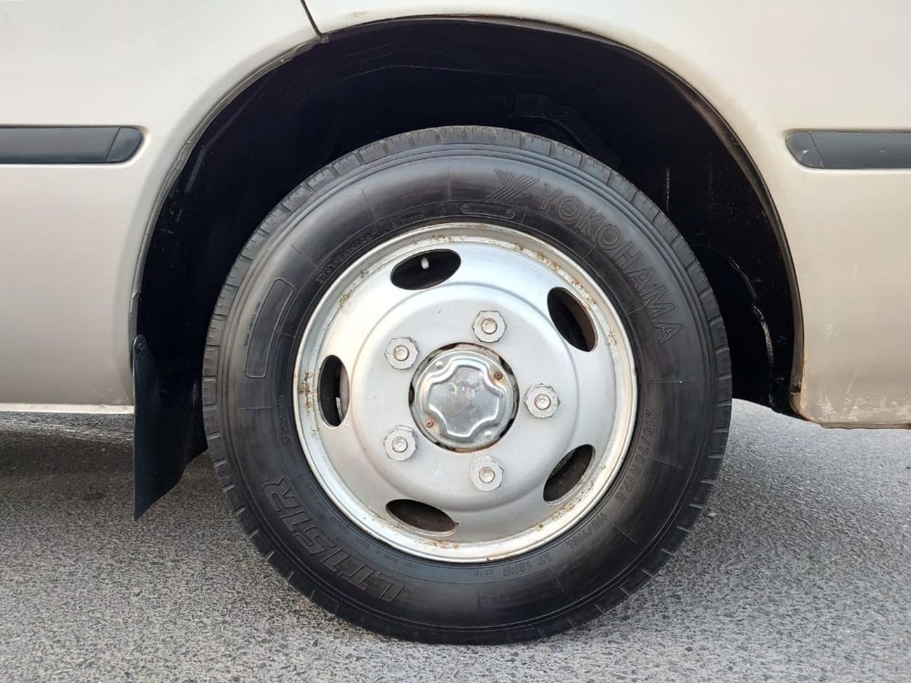 Toyota Coaster TOYOTA COASTER BUS RHD 1996 MODEL 4.1 L DIESEL AUTOMATIC(PM04049)