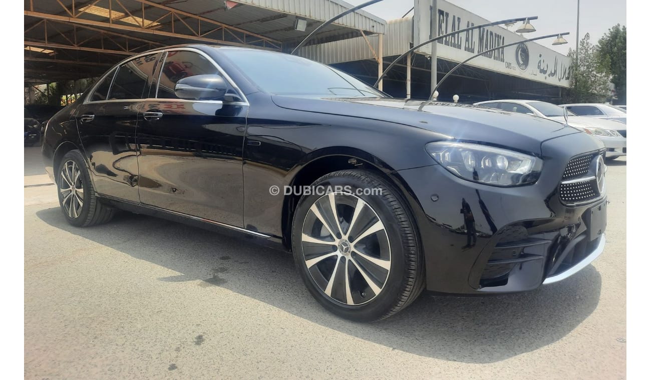 Mercedes-Benz E300 Premium Mercedes e300e 2021 full option