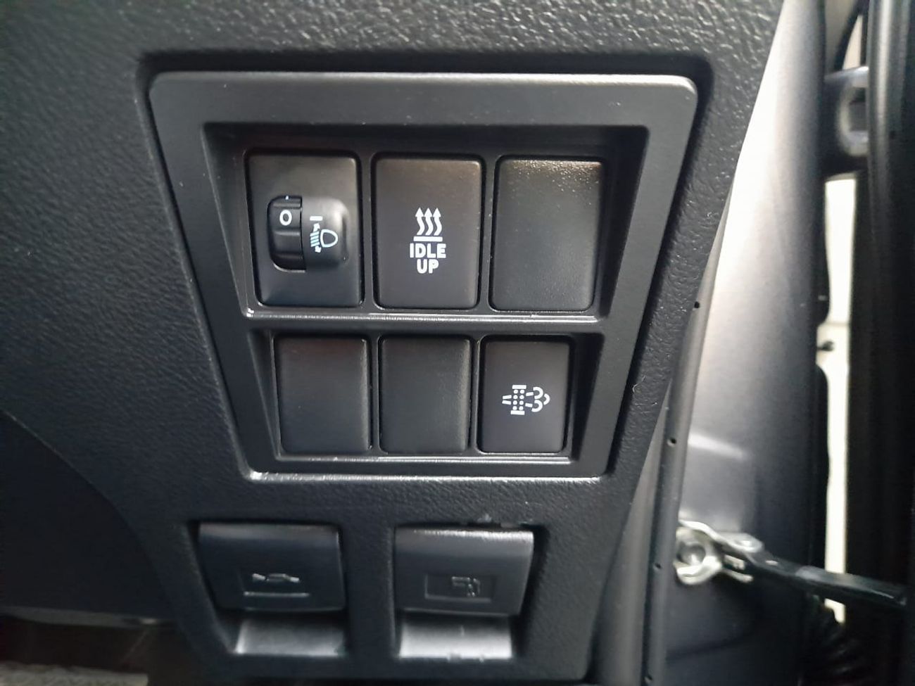 تويوتا هيلوكس SMARTCAP DIESEL RHD 2.8