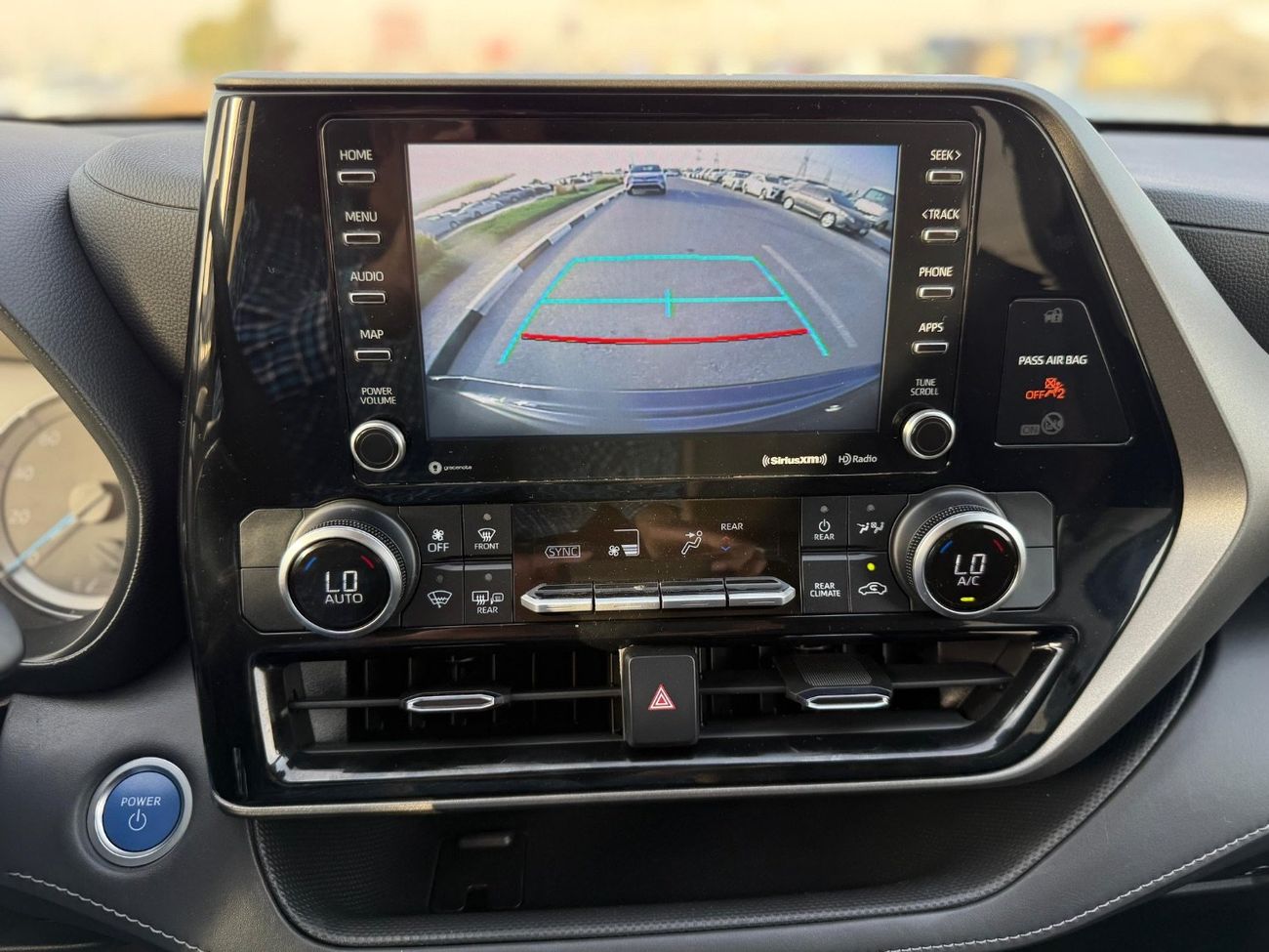 Toyota Highlander AWD Hybrid leather seats Full Option