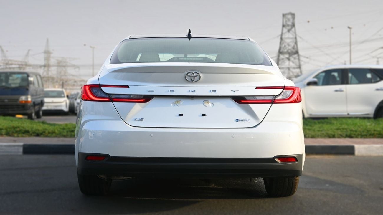 Toyota Camry Toyota Camry -LE- 2.5L Hybrid AT Panorama Full option