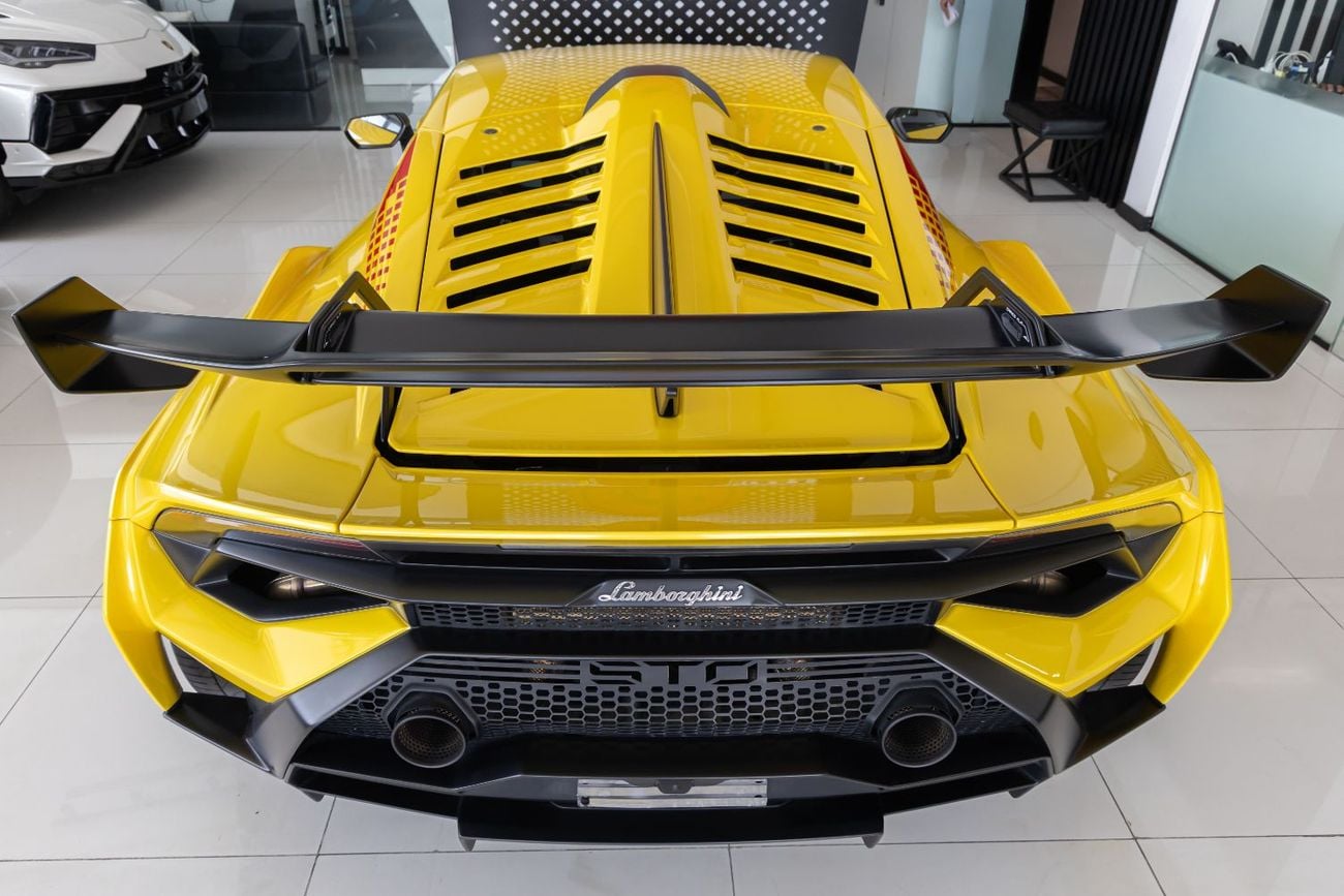 لامبورغيني هوراكان Lamborghini Huracan STO | Warranty Available | 2022