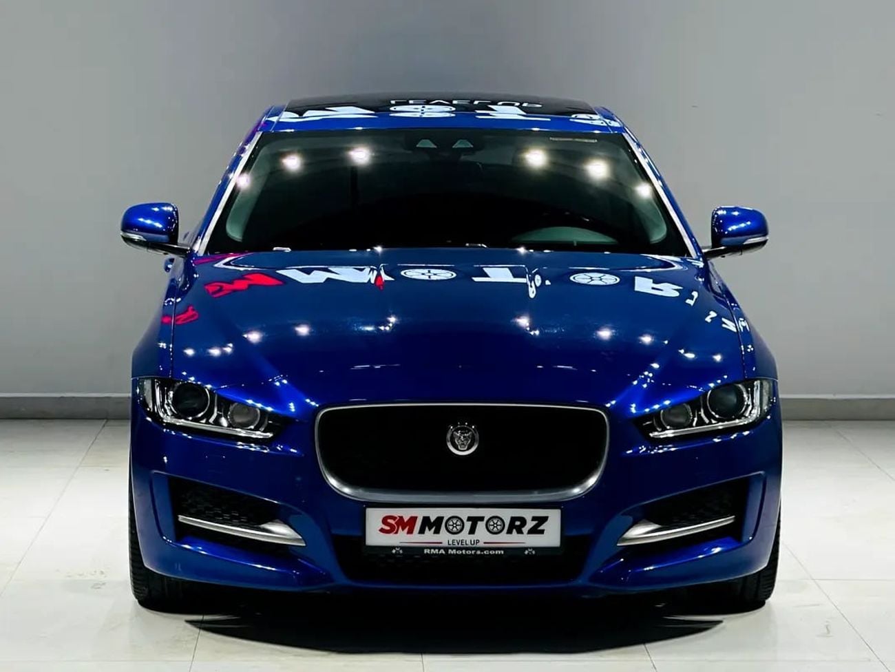 Jaguar XE R-SPORT