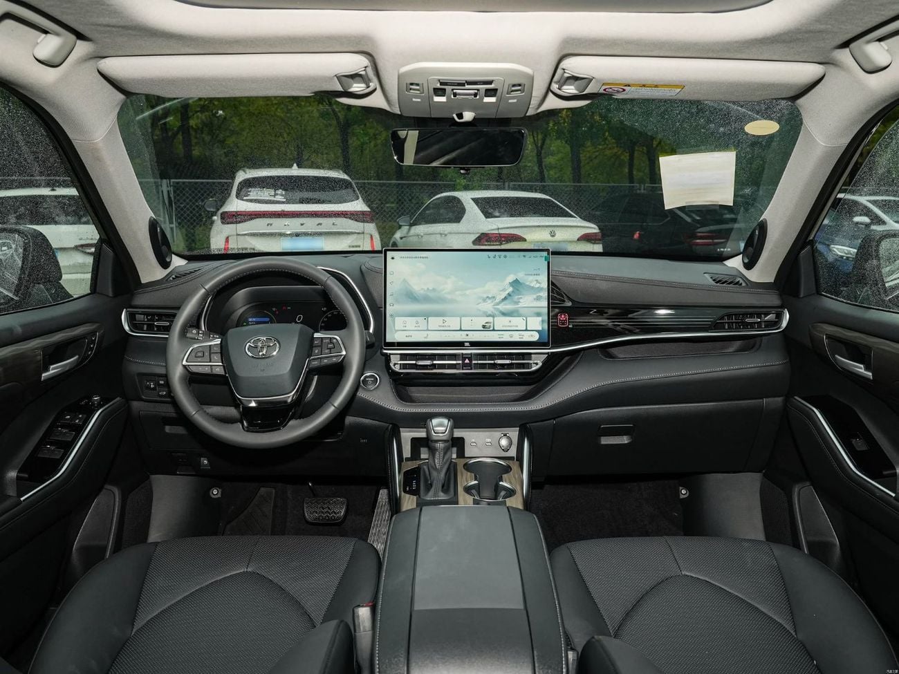 تويوتا هايلاندر Automatic . Hybrid . SUV/Crossover . All Wheel Drive . 7 Seats . 5 Doors ▾ Brand new 2026 Toyota Highlander Limited E-Four Hybrid 2.5L, Chinese Specs. Premium top-tier trim fe