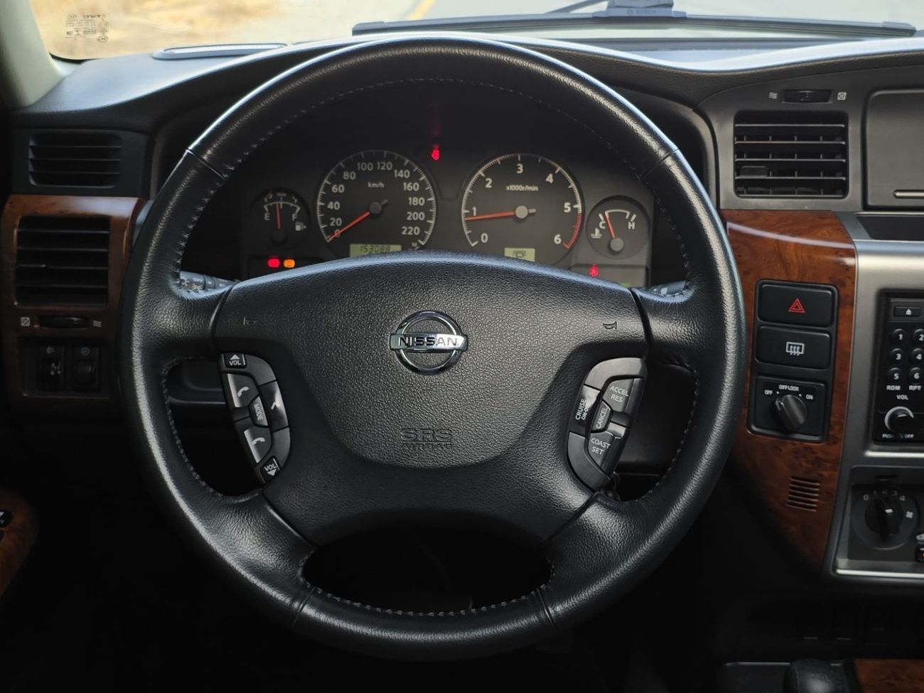 Nissan Patrol Safari GL 4.8L A/T (7 Seater) NISSAN PATROL SAFARI 2019 GCC ORGINAL PAINT // ACCIDENT FREE // PERFECT CONDI