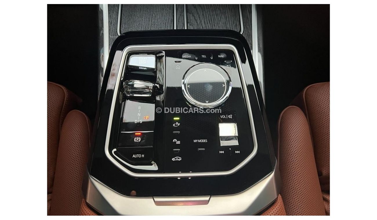 BMW 740Li BME 740i Luxury Pure Excellence 2023 GCC UNDER WARRANTY SERVICE CONTRACT