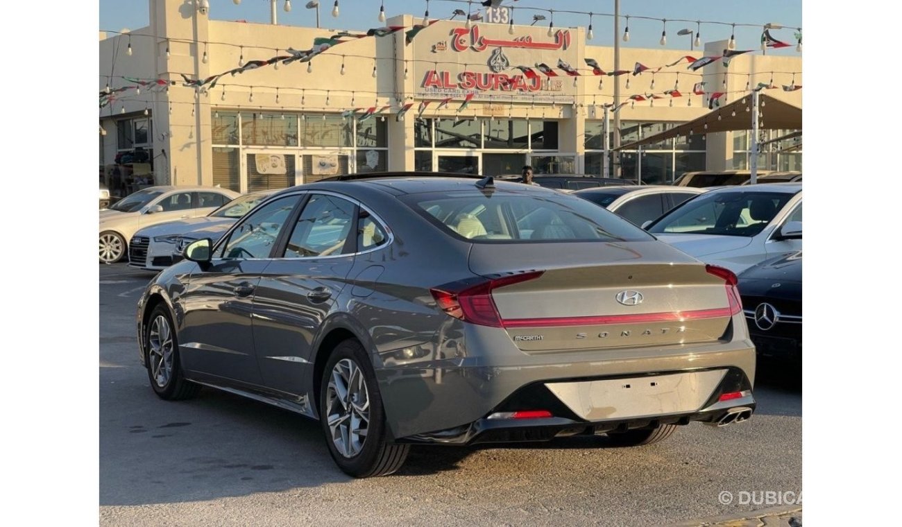 Hyundai Sonata Model 2023, imported from America, Full Option, Panorama sunroof, Digital counter, 4 cylinders, auto