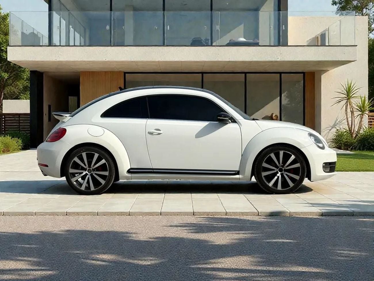 Volkswagen Beetle !! EID SALE !! 1 YEAR FREE WARRANTY !!  VOLKSWAGEN BEETLE 2.0 TSI A/T | 2015 | GCC SPECS