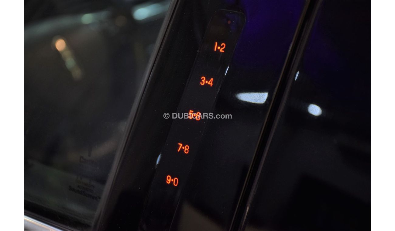 Lincoln MKS EXCELLENT DEAL for our Lincoln MKS 2013 Model!! in Silver Color! GCC Specs