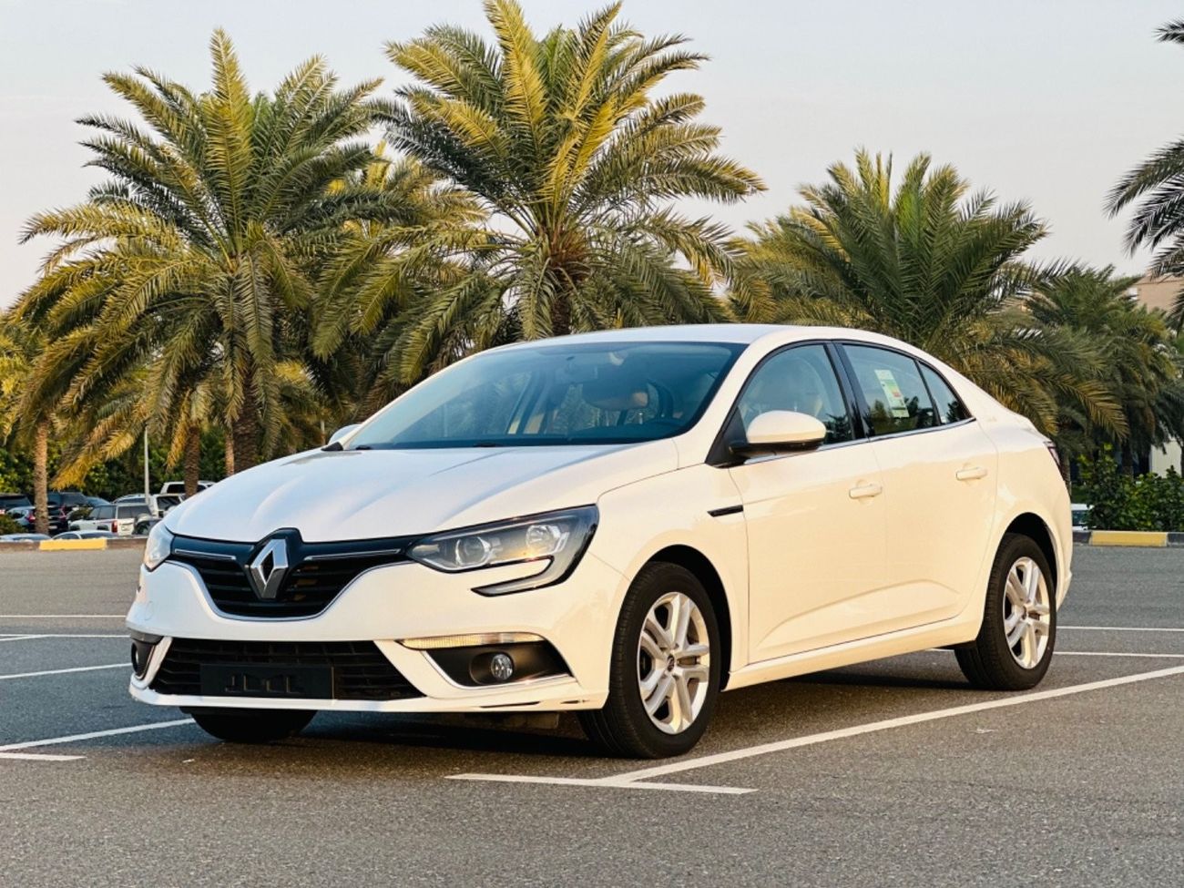 Renault Megane LE RENAULT MEGAN MODEL 2020 GCC SPACE