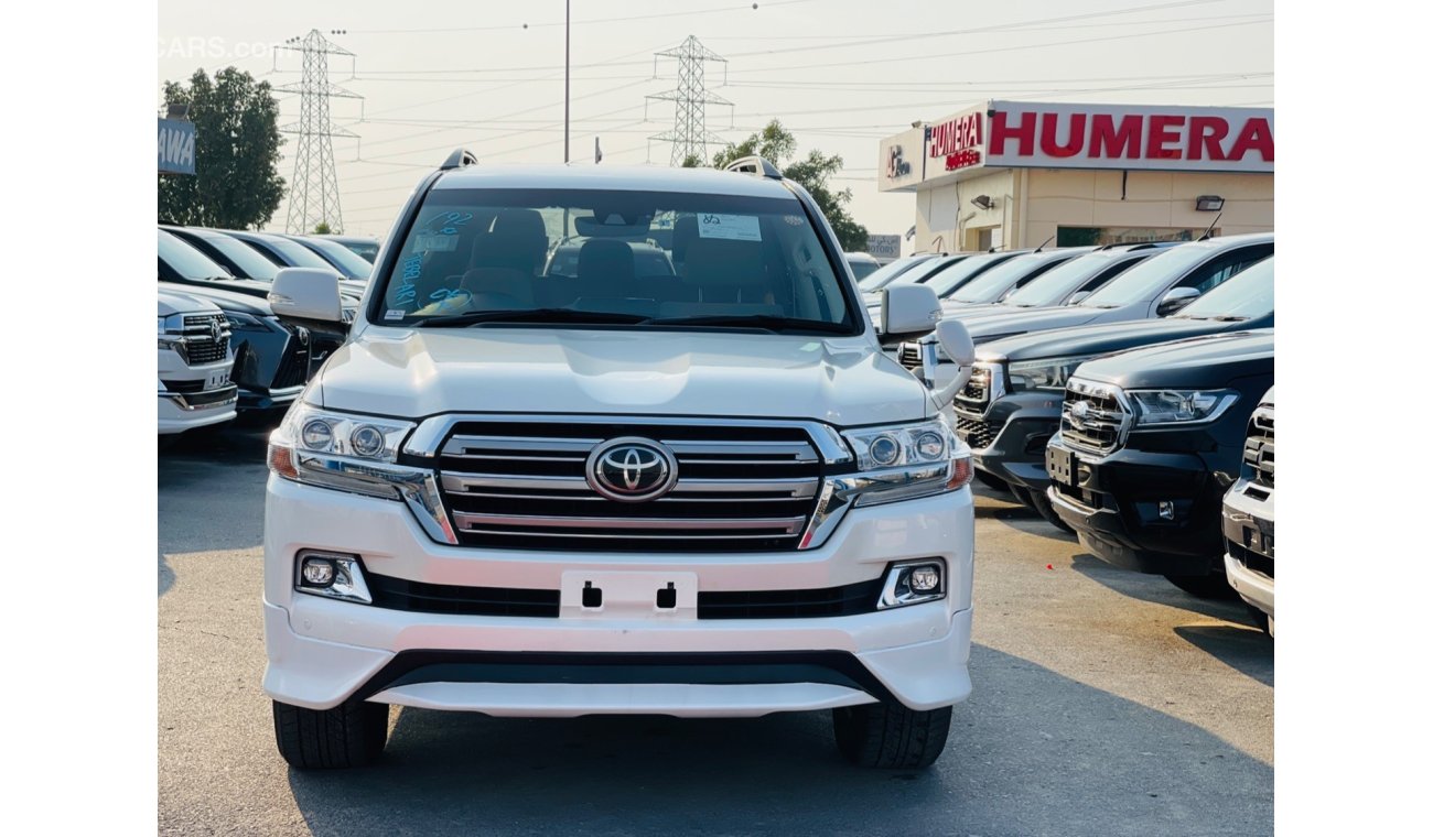 تويوتا لاند كروزر Toyota Landcruiser RHD Petrol engine model 2019 imported from Japan car very clean and good conditio