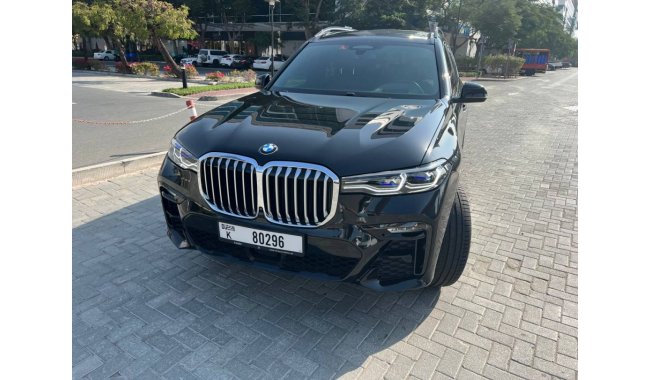 BMW X7 50i 4.4L 456HP