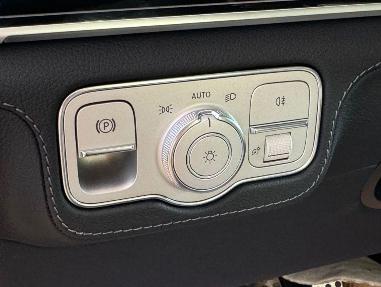 مرسيدس بنز GLE 450 2024-Mercedes Benz GLE 450 D