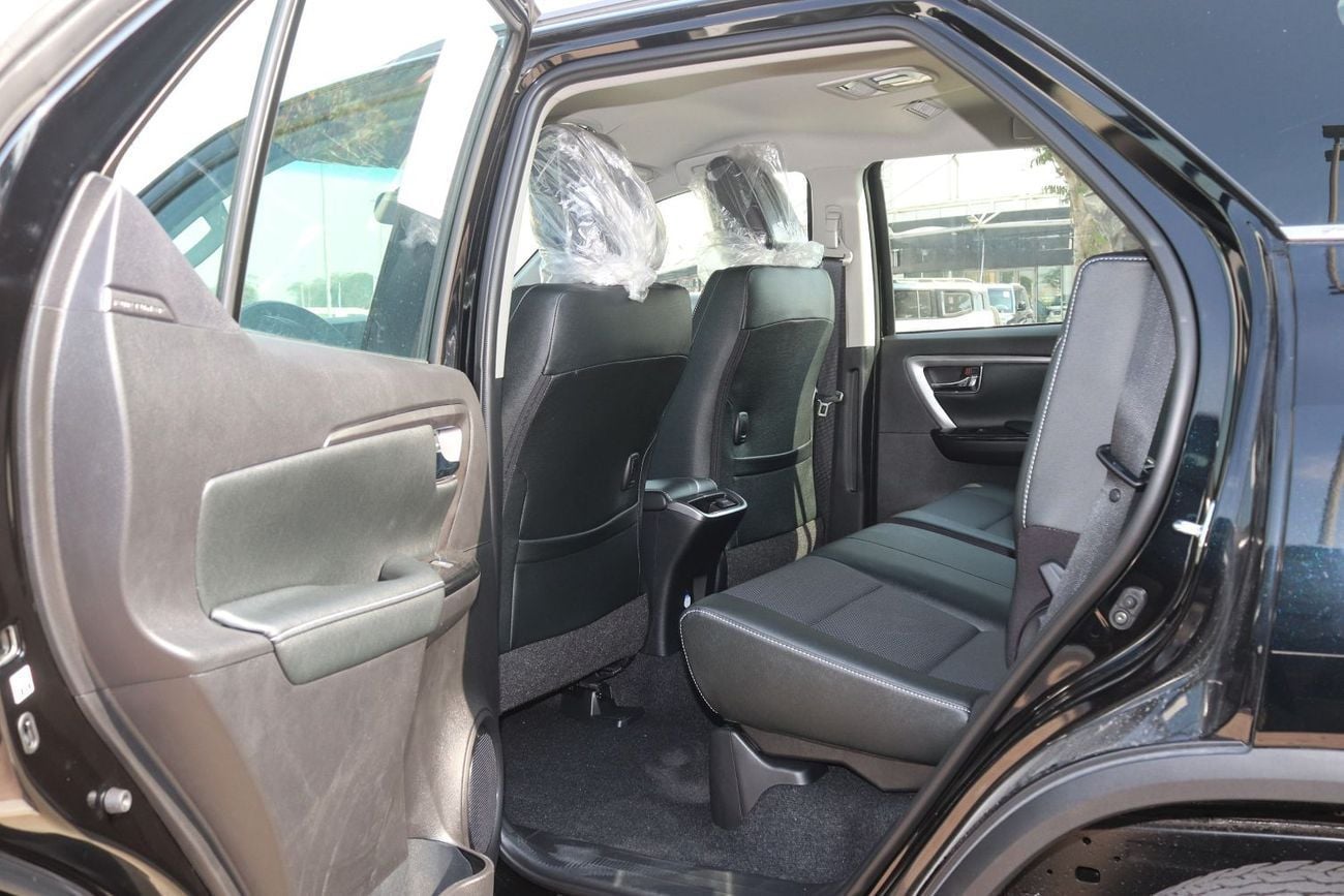 Toyota Fortuner SR5 V6 . 4.0L . Petrol . 4WD . 6-Speed Automatic . 7 Seats . 4 Doors 2026 Model . For Export