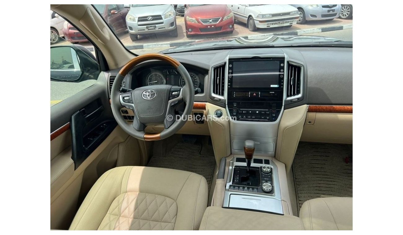Toyota Land Cruiser “Offer”2012 Toyota Land Cruiser GXR+ 4.6L V8 - 2022 Modification GCC Specs / EXPORT ONLY