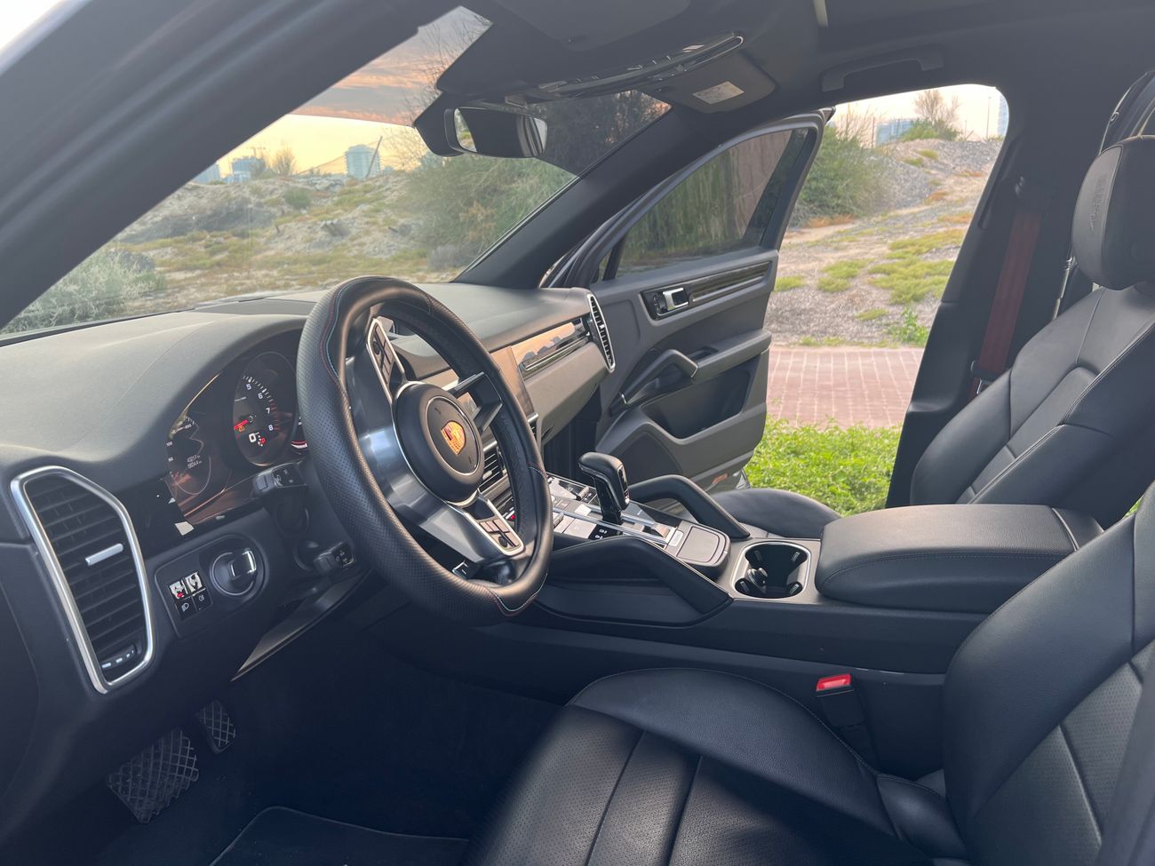 Porsche Cayenne standard.