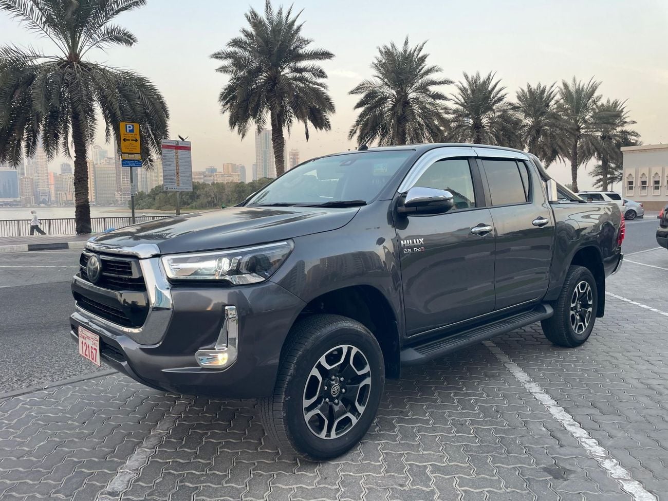 تويوتا هيلوكس SGLX Toyota Hilux SR5 full option export from Australia