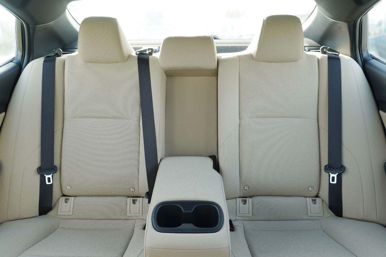 تويوتا كامري 2025 MODEL TOYOTA-CAMRY 2.5L HEV (WITH SUNROOF, 17" AL, REAR CAMERA)