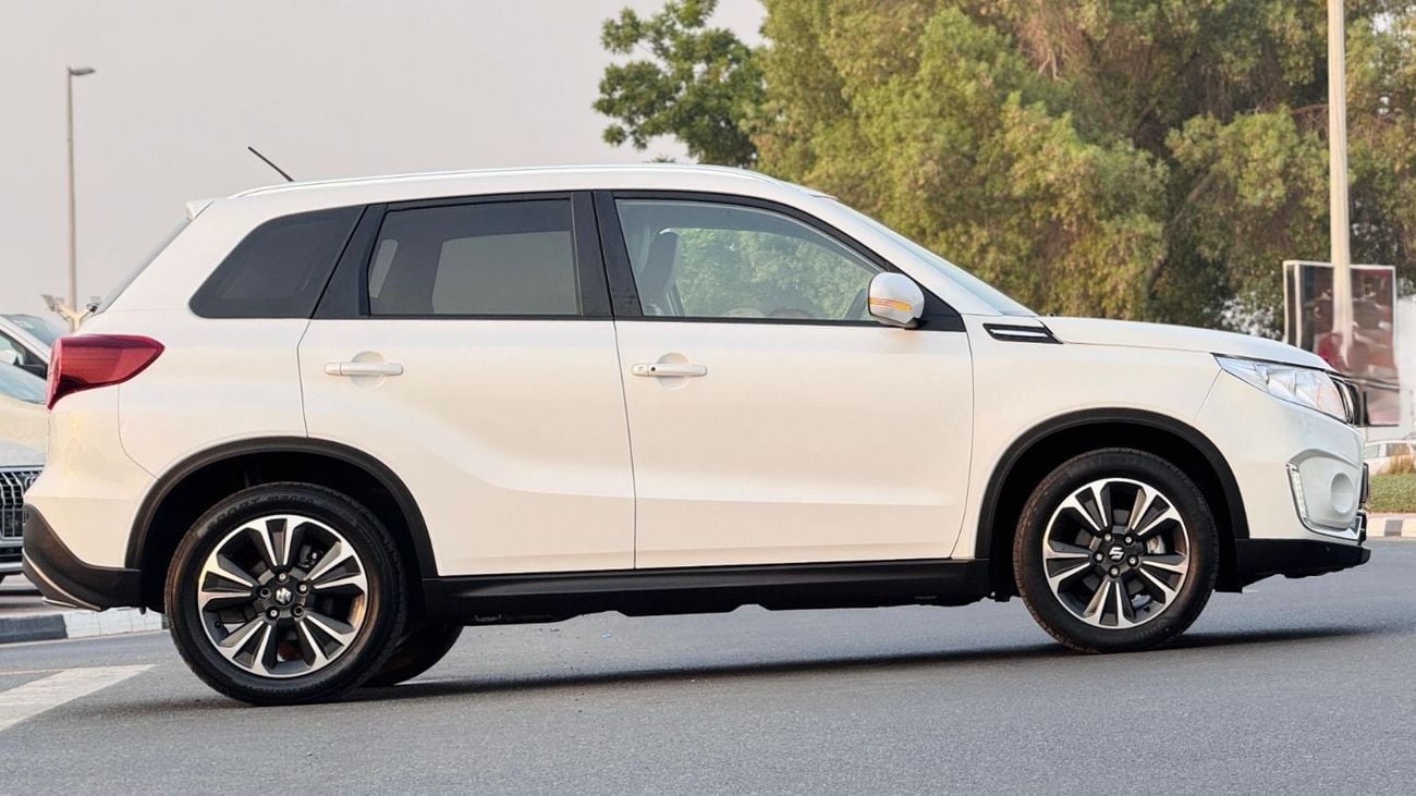 Suzuki Vitara PANORAMIC SUNROOF | CROSSOVER | 1.4L PETROL ENGINE | AT | RHD