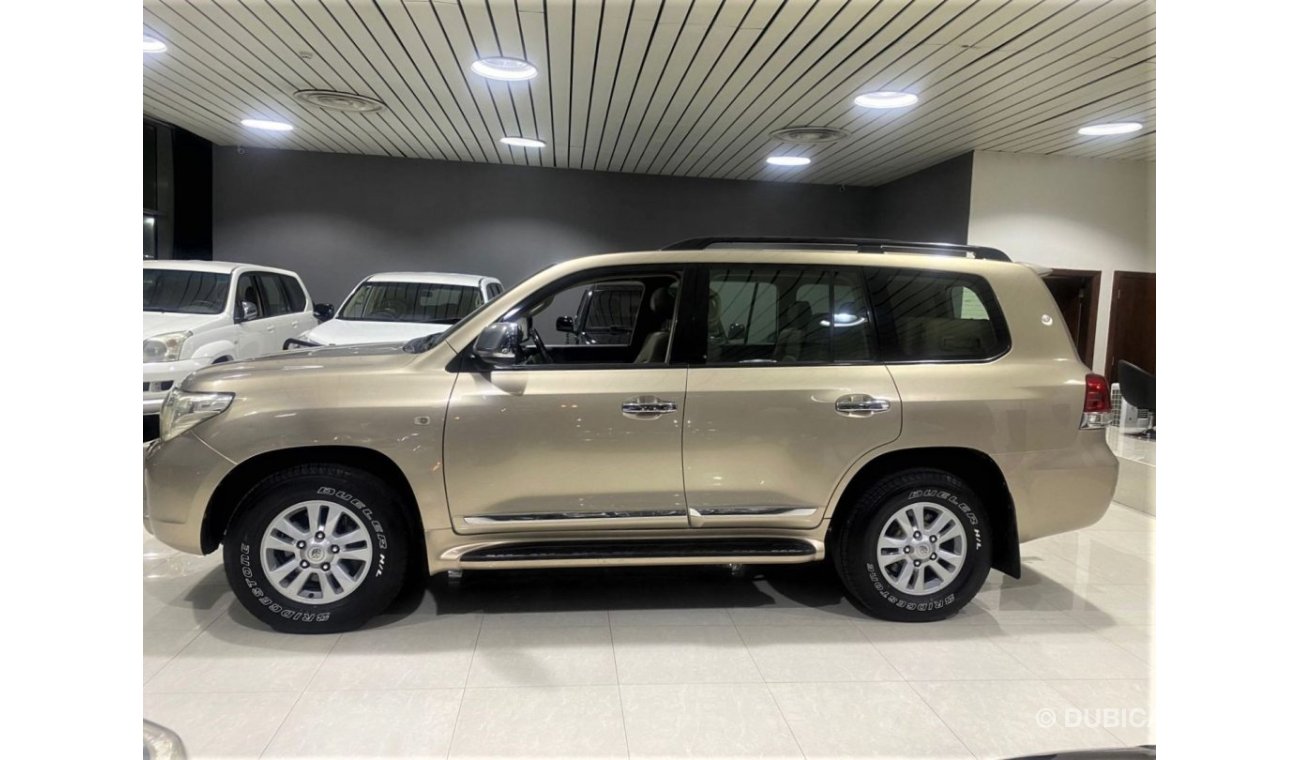 Toyota Land Cruiser TOYOTA LAND CRUISER 2009 V6 FULL OPTIONS GCC