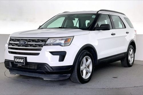 Ford Explorer XL / Standard | National Day Celebration | Guaranteed Warranty | 0 Down Payment