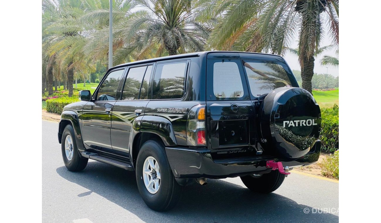 نيسان باترول سوبر سفاري نيسان باترول سوبر سفاري 2009 جير اوتوماتيك  فل ابشن بحاله ممتازه