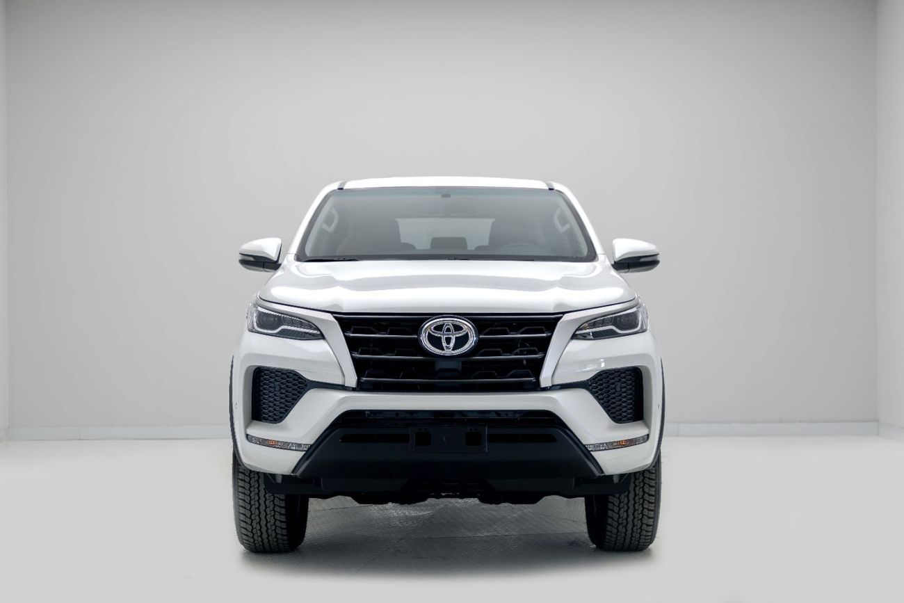 Toyota Fortuner 2.7L - Platinum White Pearl Chamois | Export Only