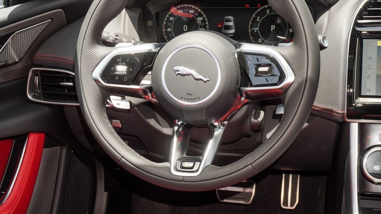 Jaguar XE S P250 R DYNAMIC 2024!! FIVE YEARS WARRANTY!! THREE YEARS SERVICE CONTRACT