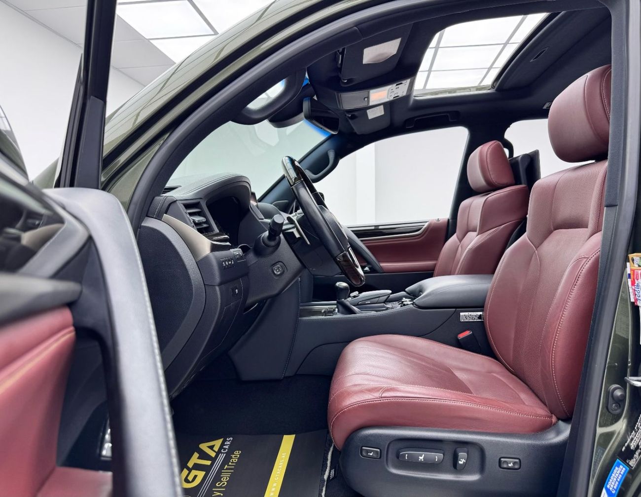 Lexus LX 570 Platinum Signature Edition 2021 Lexus LX570 Platinum Signature Edition, Warranty, Full Lexus Service