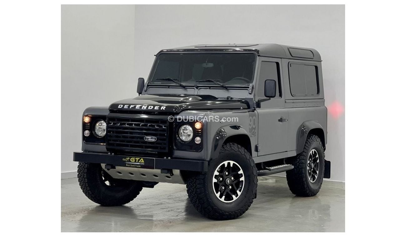 لاند روفر ديفندر 2016 Land Rover Defender 90, Full Service History, Warranty, GCC