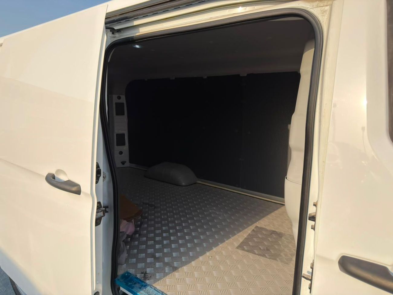 Geely Farizon V6E Electric Commercial Van AT Export Price @ 63,000 AED