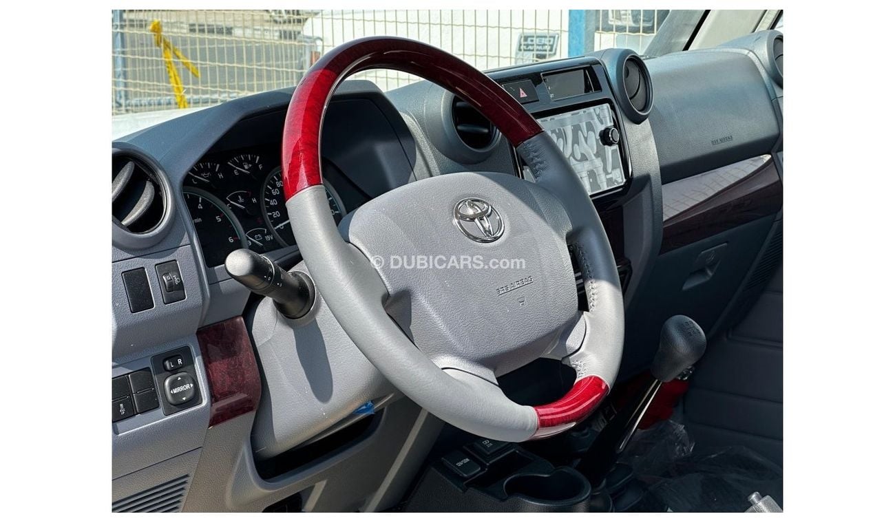 Toyota Land Cruiser Pick Up 79 Double Cab Limited