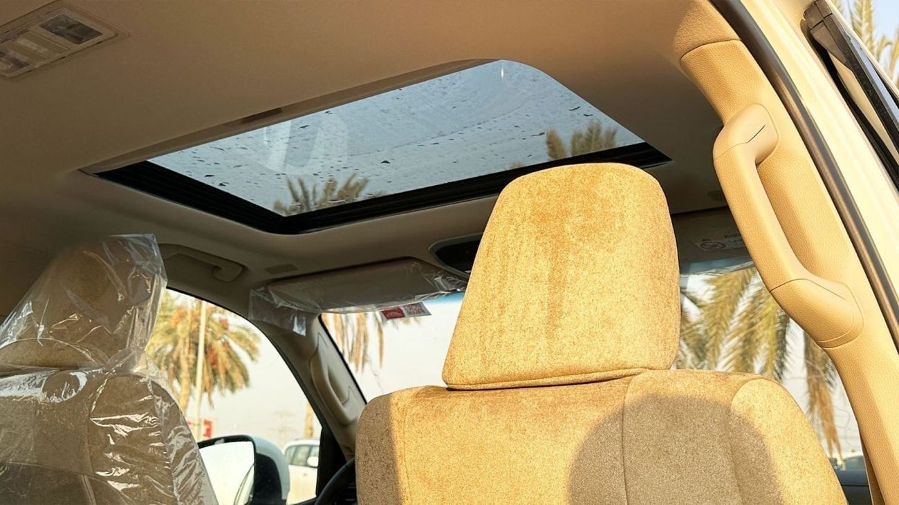 تويوتا لاند كروزر GXR2 3.3L Toyota LC300 3.3L GX-R Turbo Diesel AT