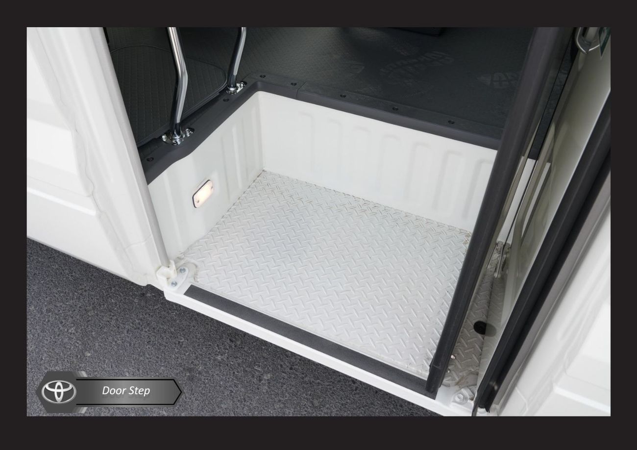 تويوتا كوستر TOYOTA COASTER 2.7L 23-STR H/R MID M/T PTR 2025 Export Only