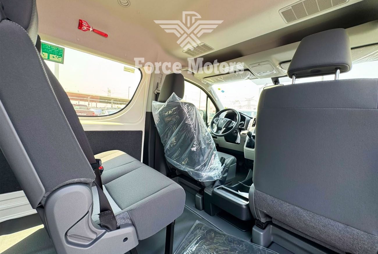 Toyota Hiace DX - Manual . Diesel . Bus . Rear Wheel Drive . 9+ Seats . 4 Doors