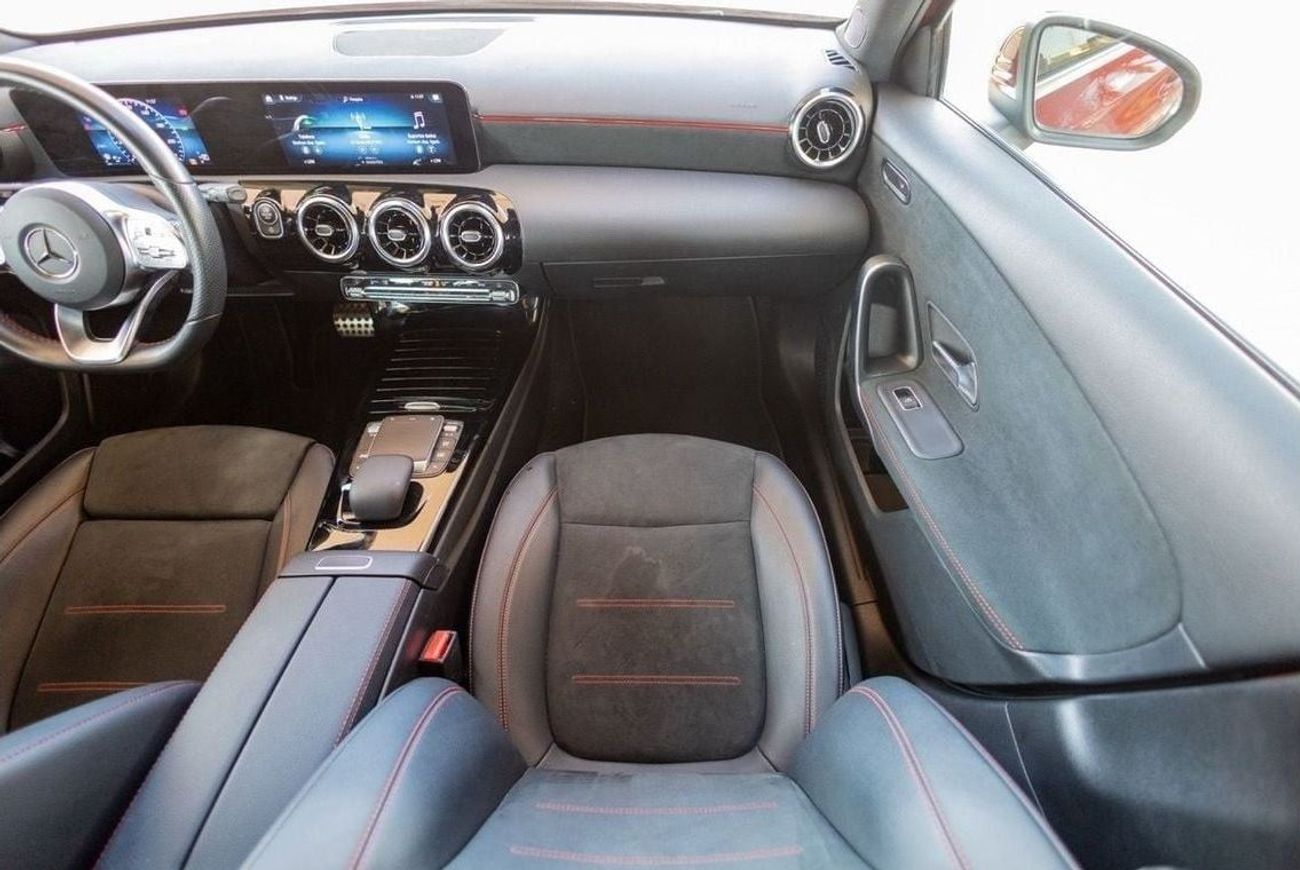 مرسيدس بنز A 180 Mercedes-Benz A180 2022 European Spec (Clean Tittle) under Warranty with Flexible Down-Payment.