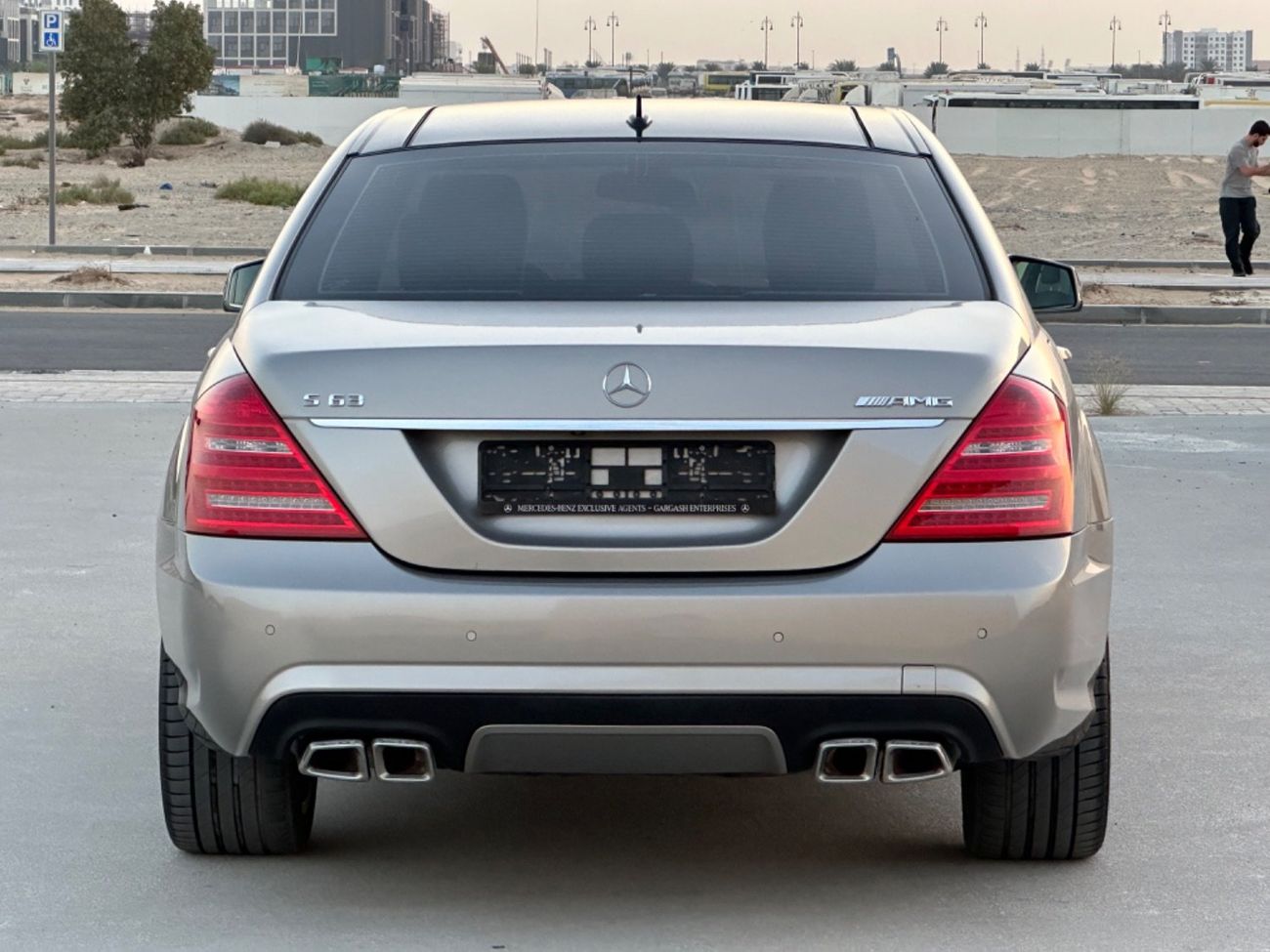 Mercedes-Benz S 350 GCC MODEL 2009 car perfect condition inside and outside full  option sun roof leather seats  screen 