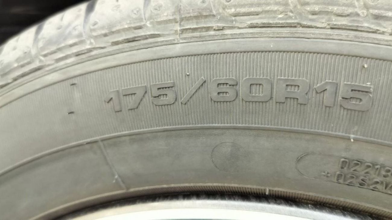 Hyundai Grand i10 1.2L Petrol Engine Sedan | Gray and Silver | 2024