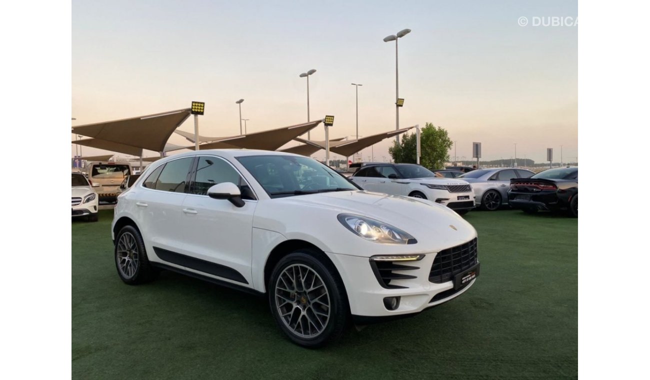 Porsche Macan S