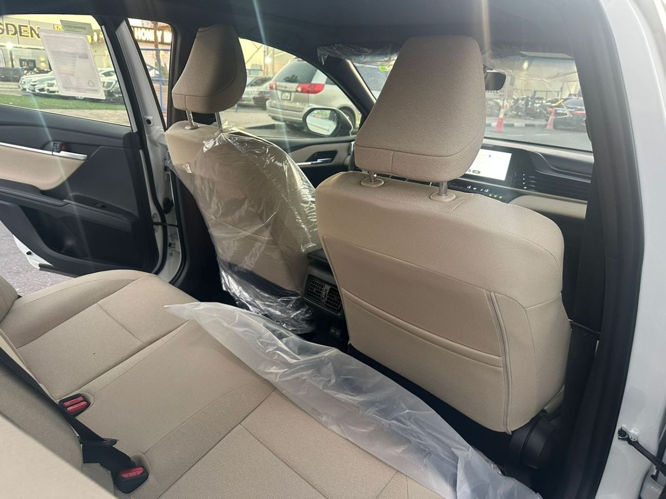 Toyota Camry LE HYBRID 2.5L