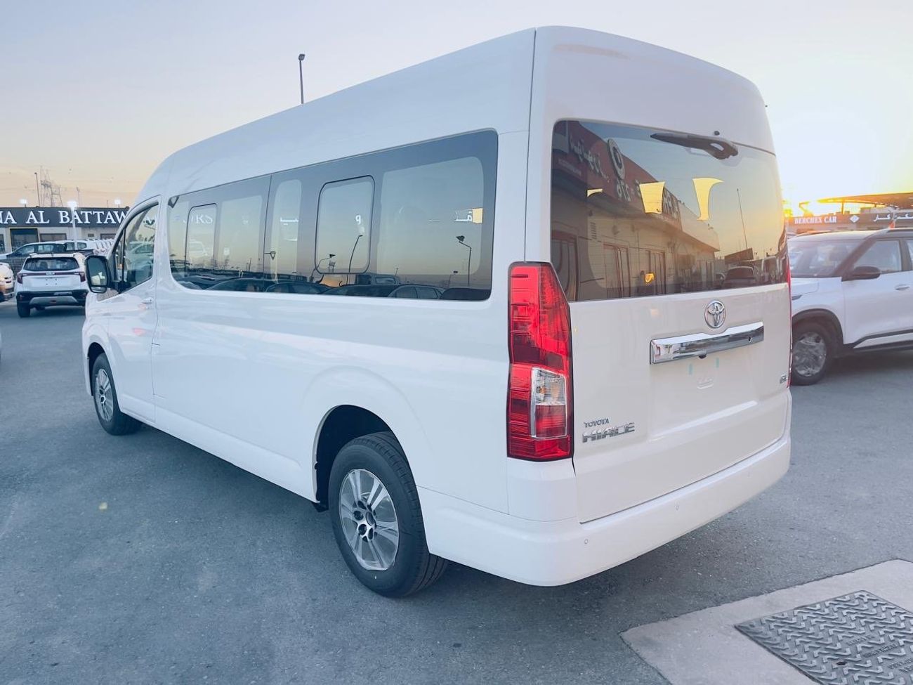 Toyota Hiace Commuter 2.8L