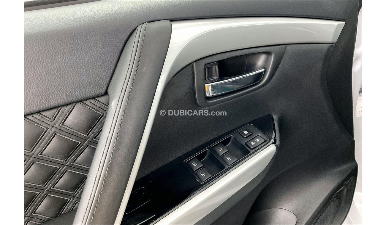 Mitsubishi Montero Signature