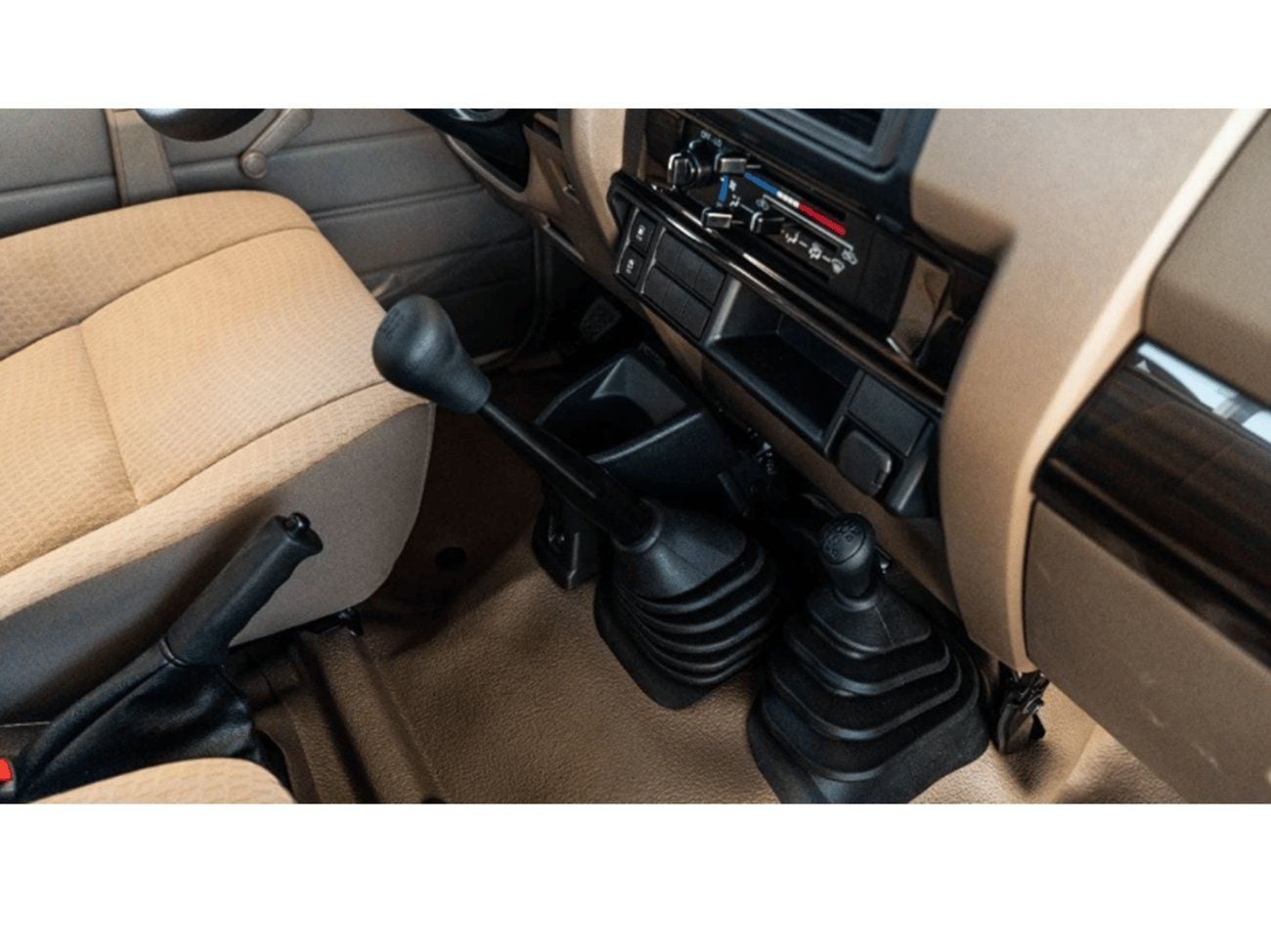Toyota Land Cruiser Pick Up TLC79 SC ECTMKC002 – 2026 Toyota LC79 Single Cab Pick Up - 2.8L Diesel Manual - White  with Beige Interior