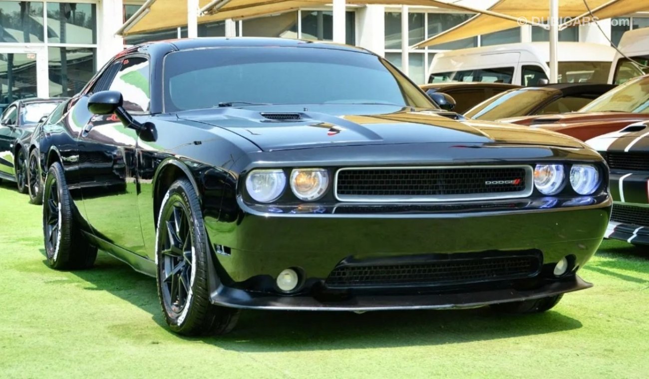 Dodge Challenger Challenger SXT V6 3.6L 2014/Original AirBags/Very Good Condition