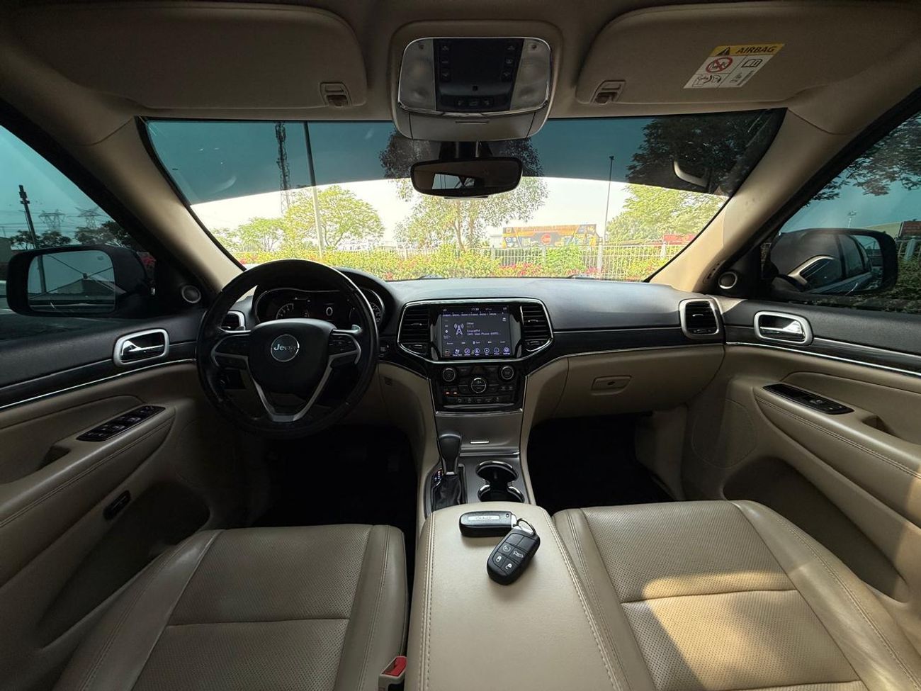 جيب جراند شيروكي Limited 3.6L