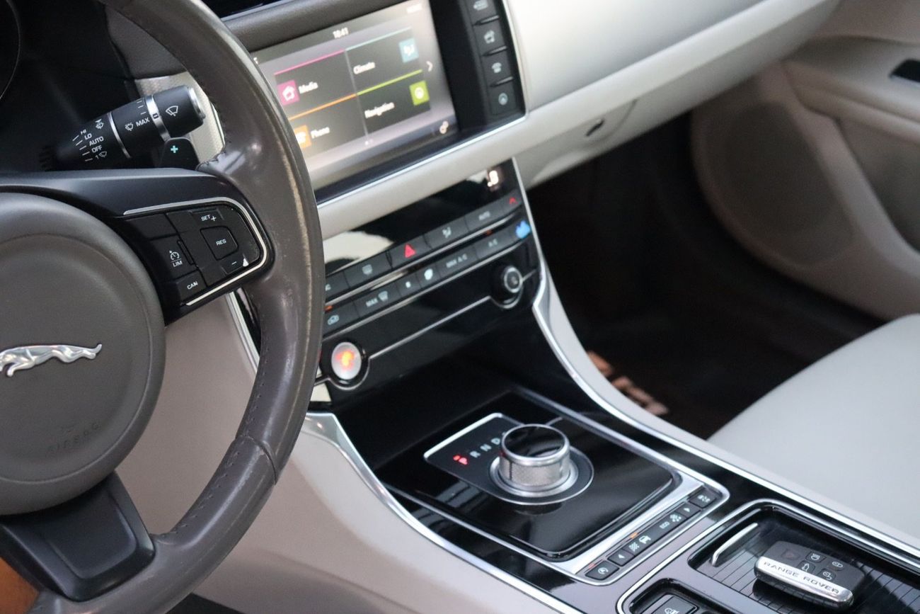 جاكوار XF JAGUAR XF R-SPORT 3.5L SUPERCHARGER 2016