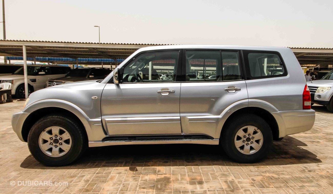 Mitsubishi Pajero GLS V6