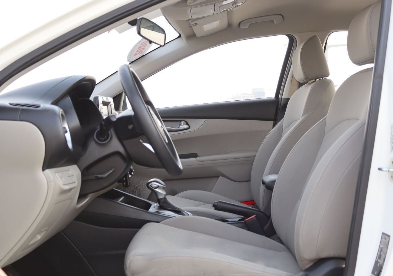 Kia Cerato LX 1.6L Sedan 2020 Kia Cerrato GCC model 2020, accident-free, in excellent condition, with a mileage